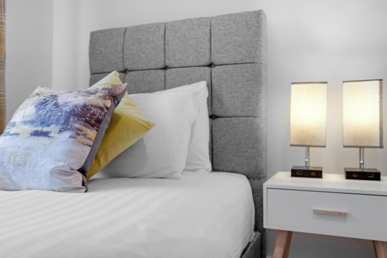 2 Bedroom Luxury Apartments With Parking In Stanmore, North West By 360 Stays London Dış mekan fotoğraf