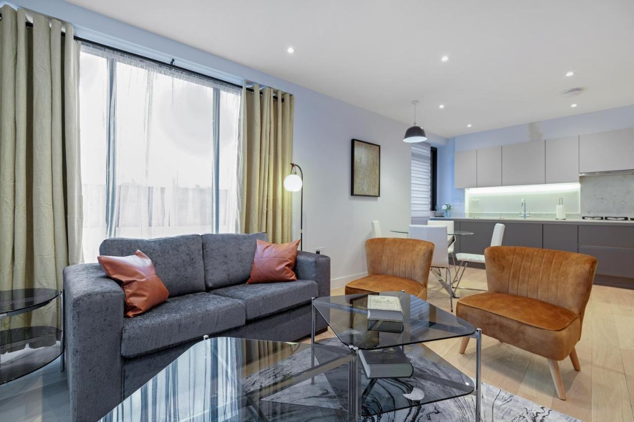 2 Bedroom Luxury Apartments With Parking In Stanmore, North West By 360 Stays London Dış mekan fotoğraf
