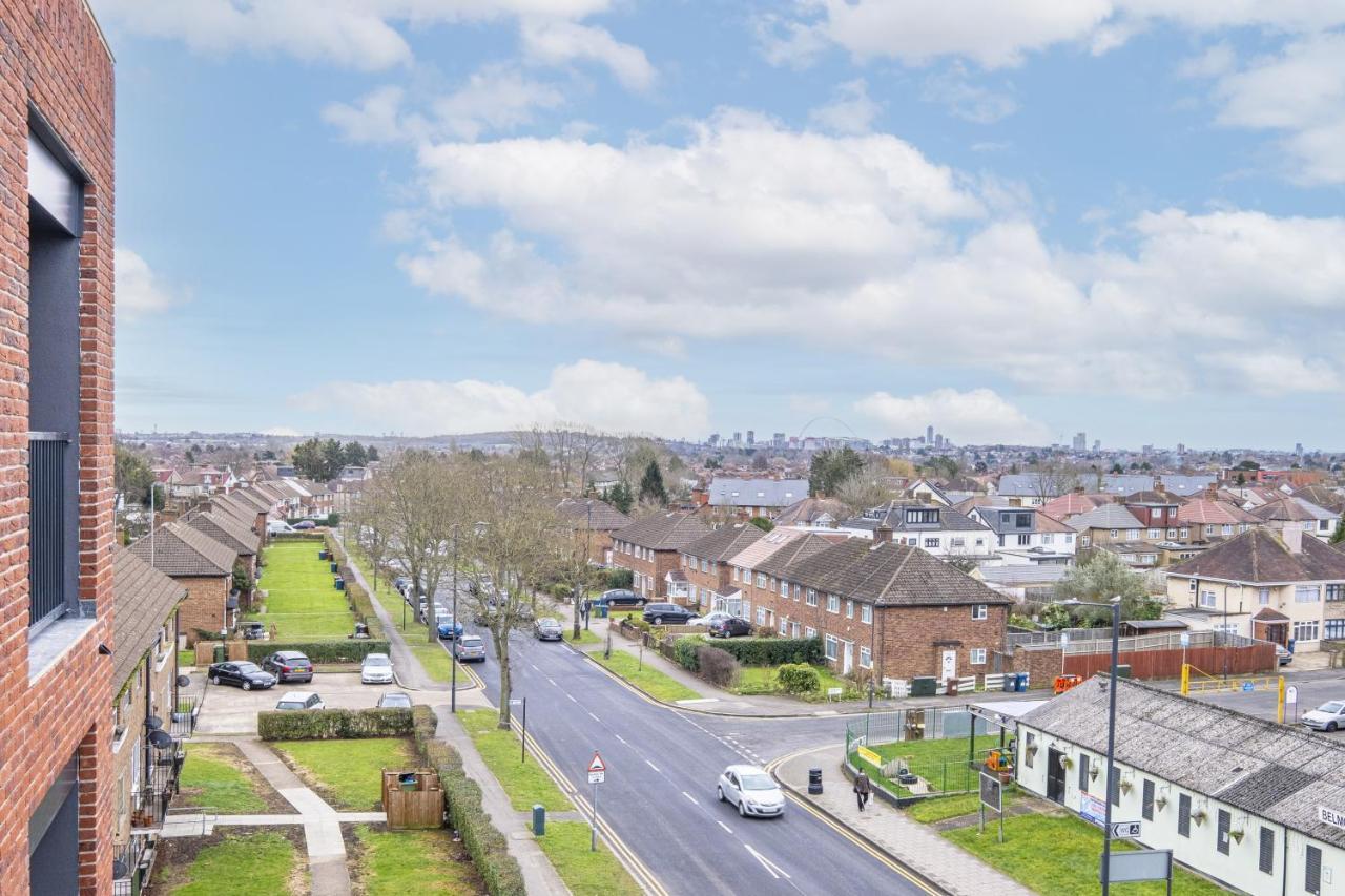 2 Bedroom Luxury Apartments With Parking In Stanmore, North West By 360 Stays London Dış mekan fotoğraf